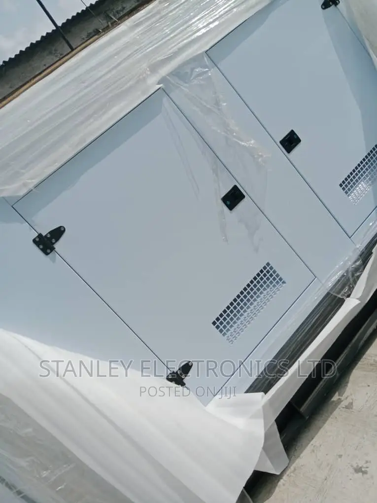 250kva Soundproof Generator With 2 Year's Warranty