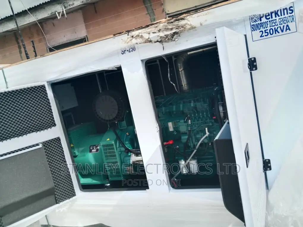 250kva Soundproof Generator 100 Percent Copper Coil
