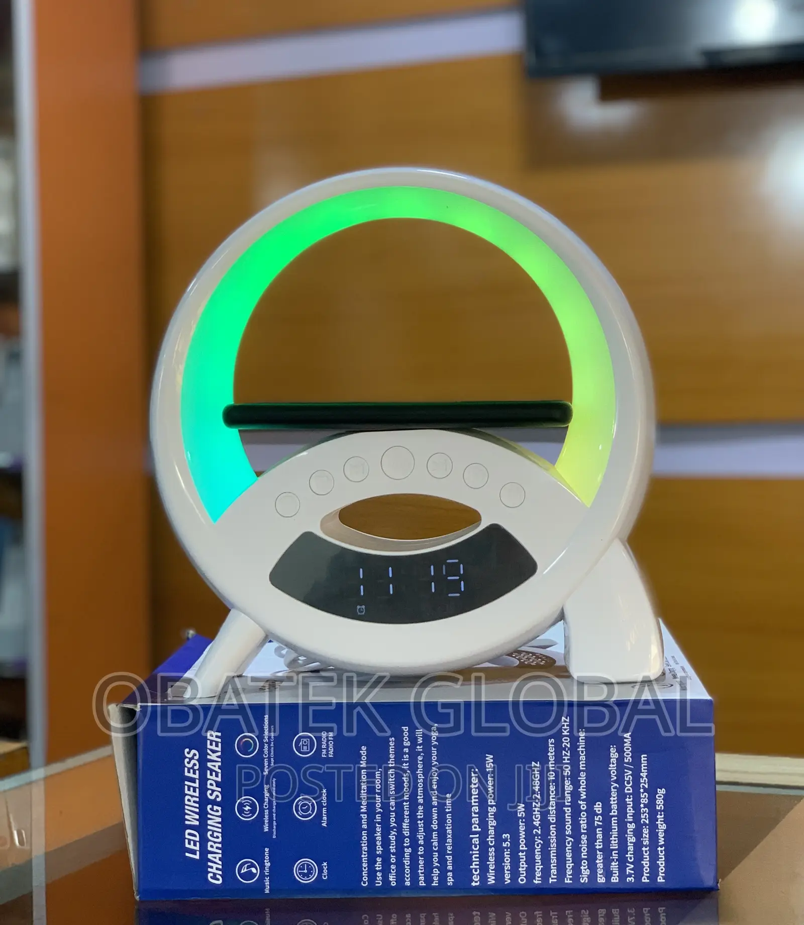 Q18 Led Wireless Charging Speaker