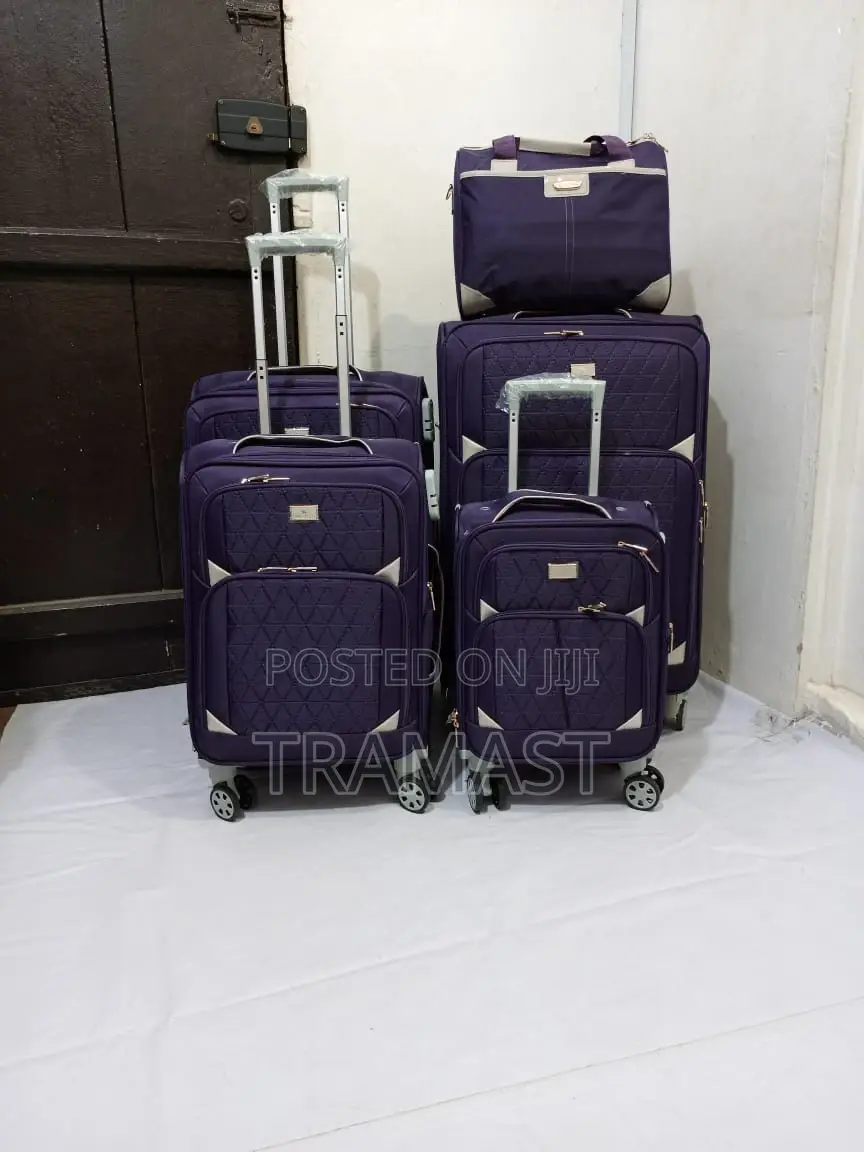 Beautiful And Durable Travelling Luggage