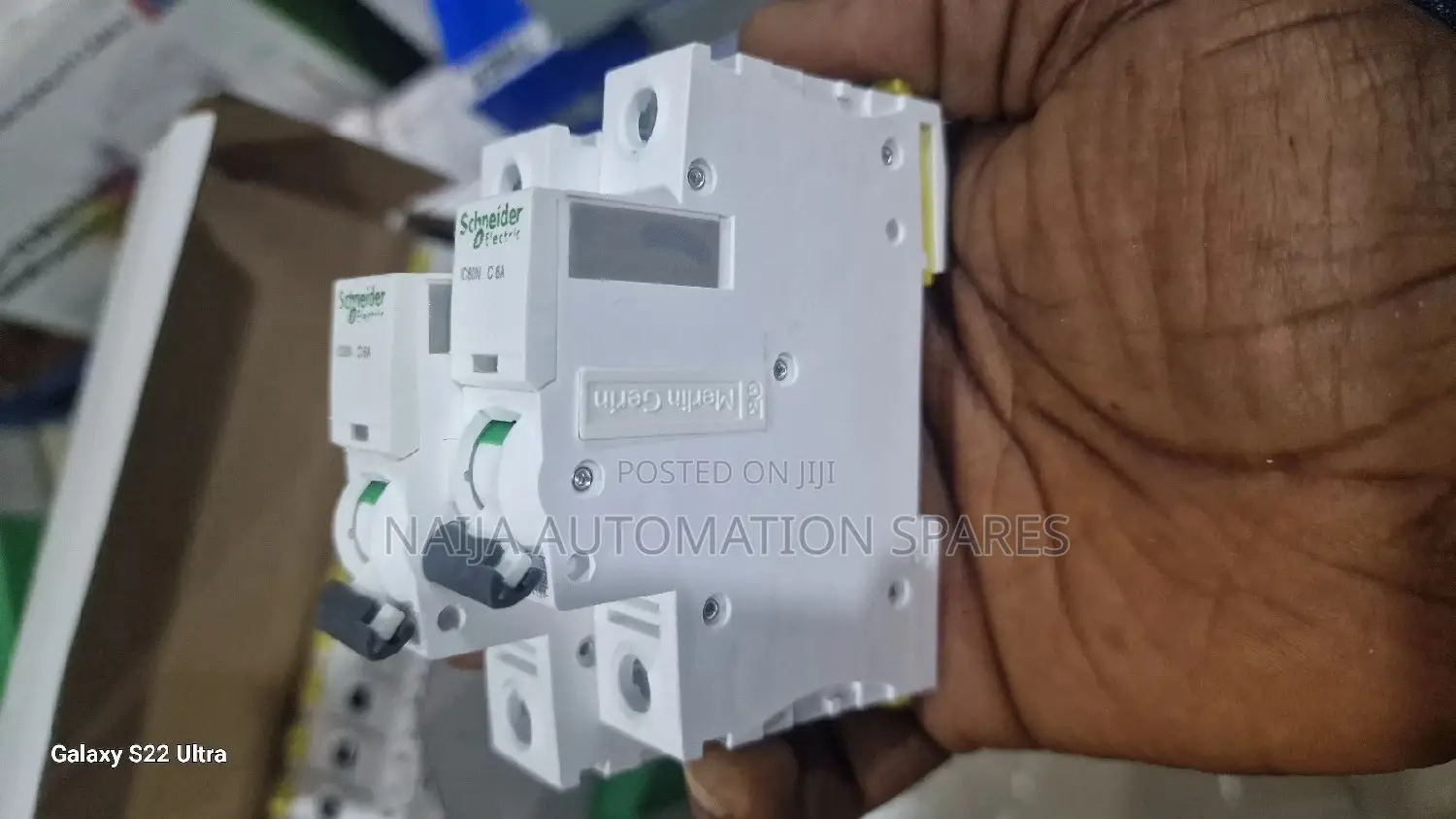 Schneider Miniature Circuit Breaker -1p 6A -C