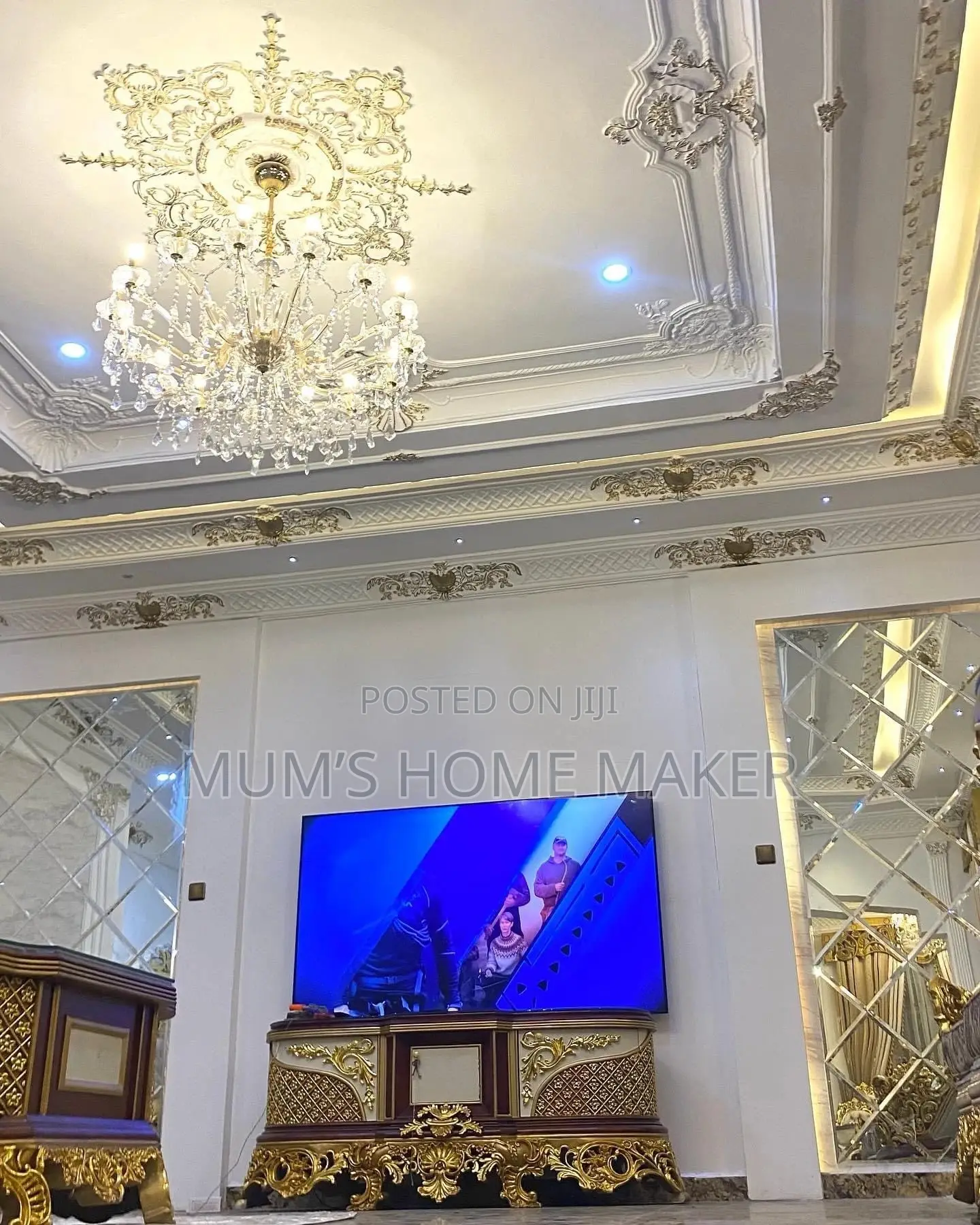 Luxury Pop for a Luxury Homes