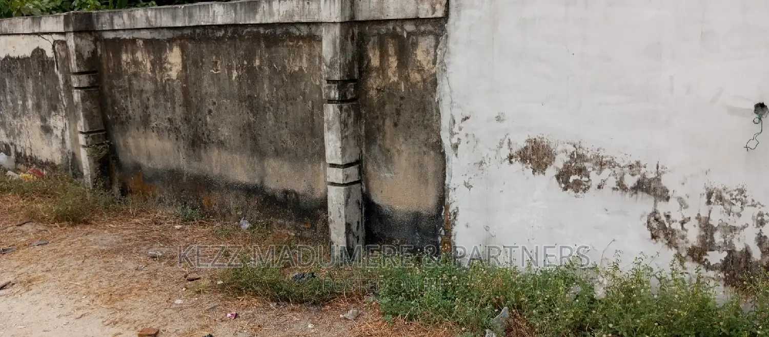 For Sale: 4 Plots on the MAJOR PSYCHIATRIC HOSPITAL RD