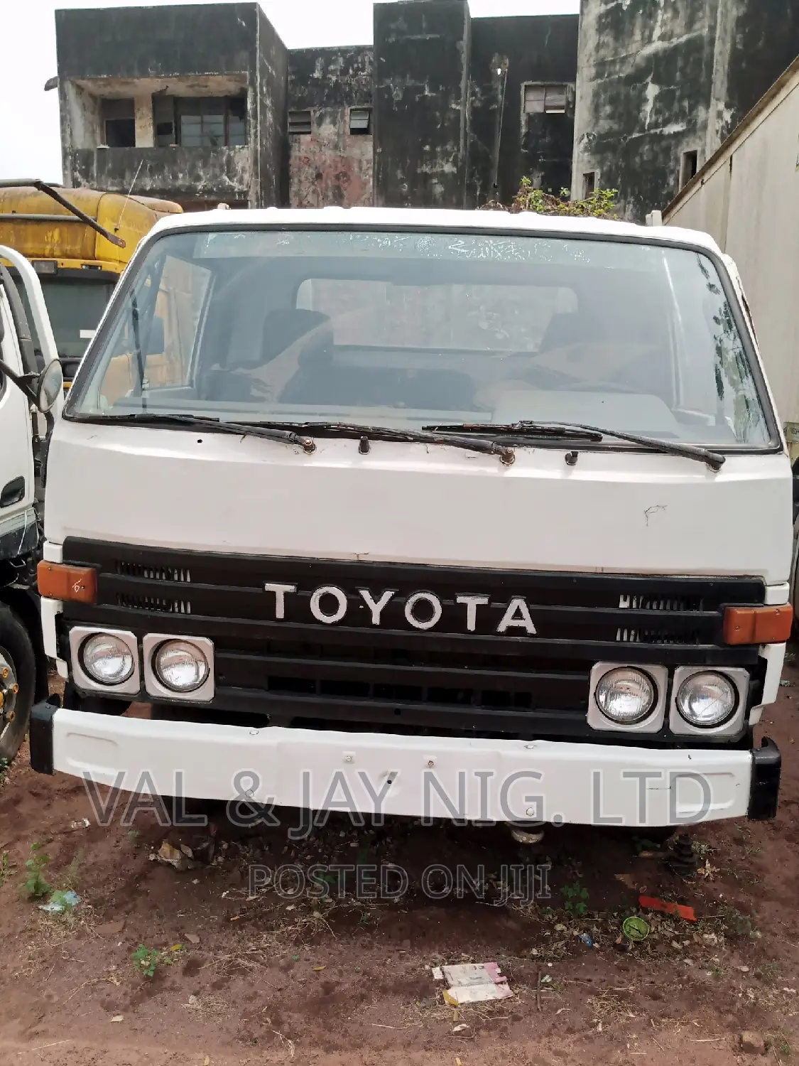 Toyota Dyna 300 - Long Bucket Chassis (B14 DIESEL Engine)