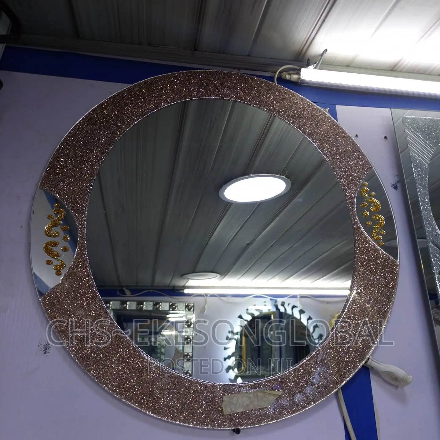 Sparkling Gold Design Round Mirror 60x60
