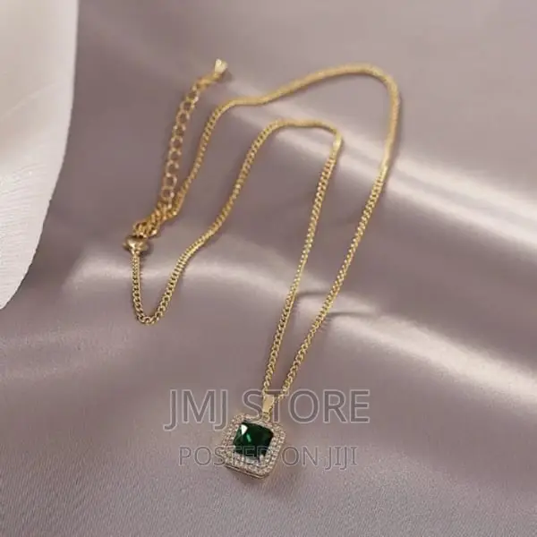 Luxe Collection Necklace for Women - Gold