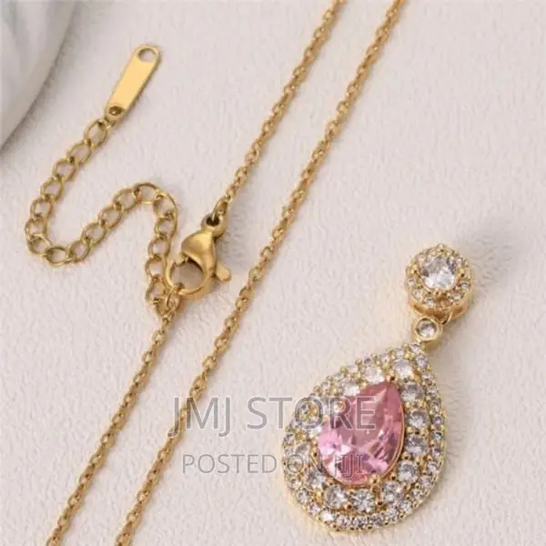 Luxe Collection Zircon Pendant Necklace