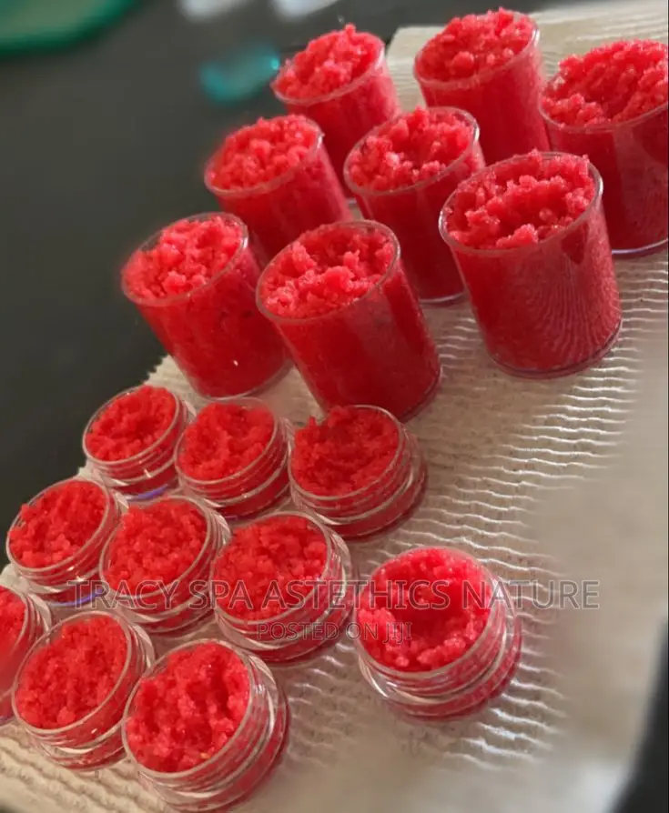Pinkky Lips Scrubb Wholesale