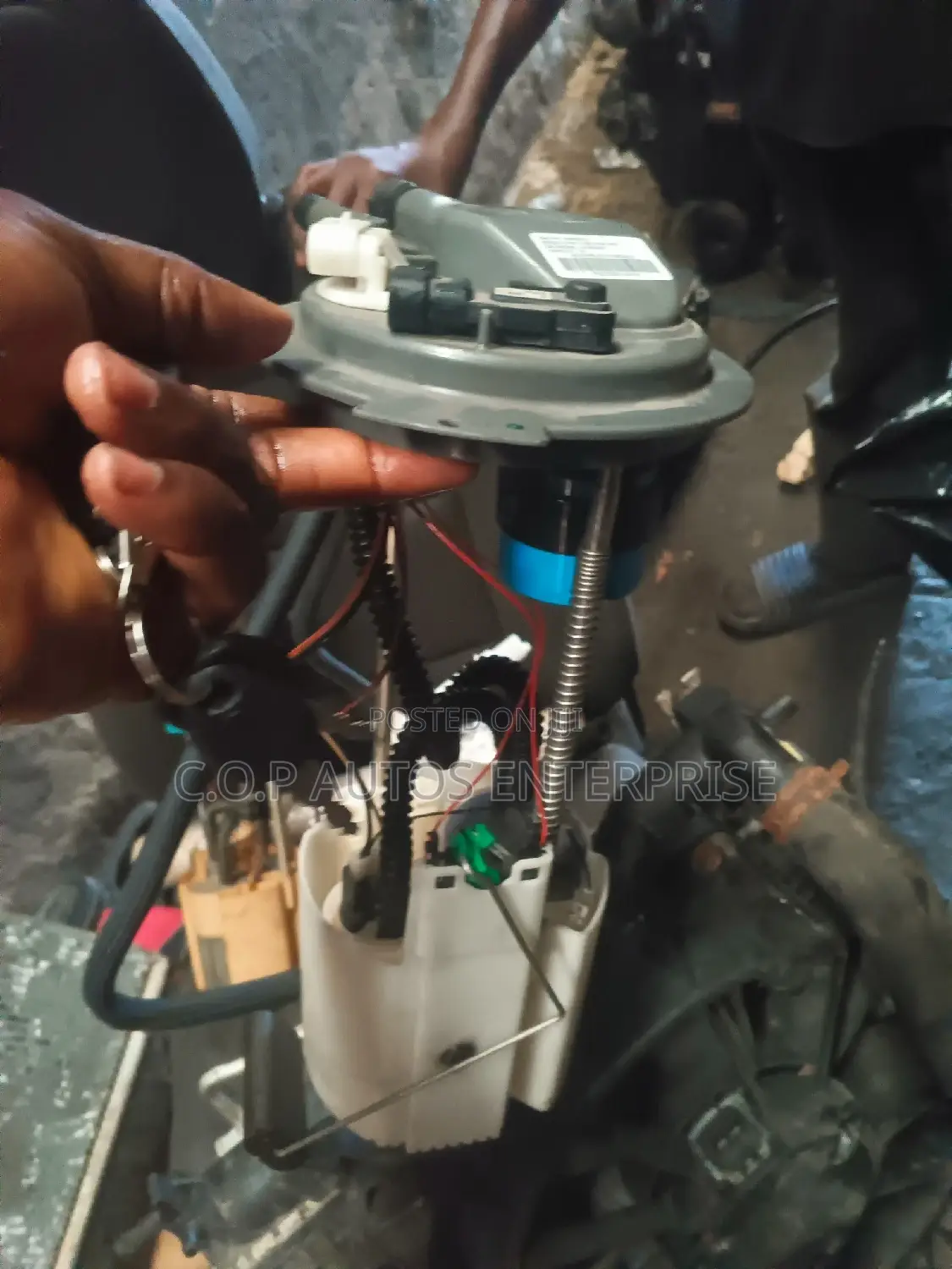 Complete Fuel Pump for Chevrolet Equinox and Pontiac Torrent