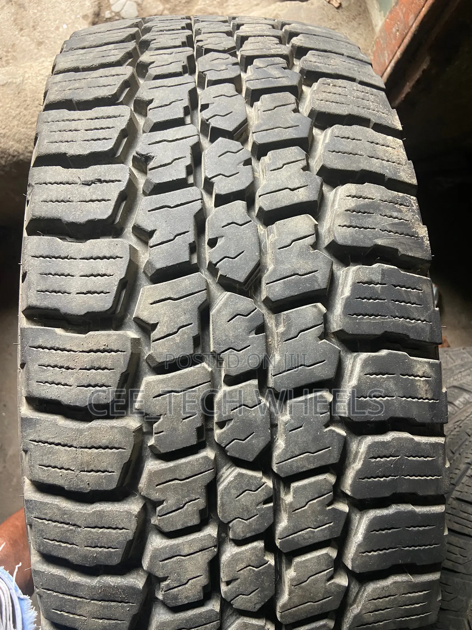 315/70r17lt