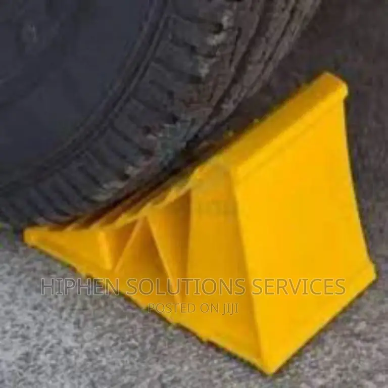 Heavy Duty Solid Rubber Wheel Chock