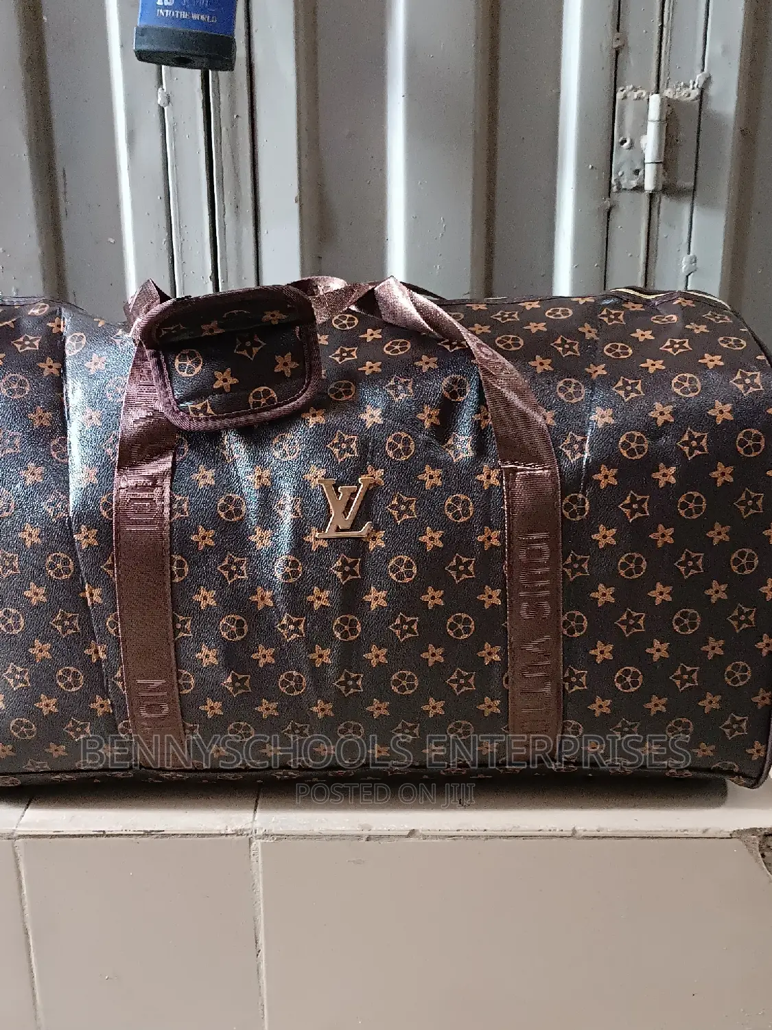 Big Luis Vuitton Leather Travelling Luggage and Duffle Bag