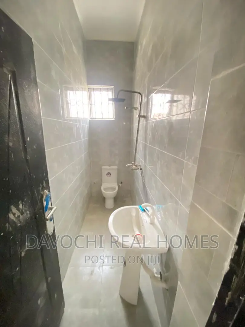 1bdrm Apartment in Thomas Estate, Ajah for rent