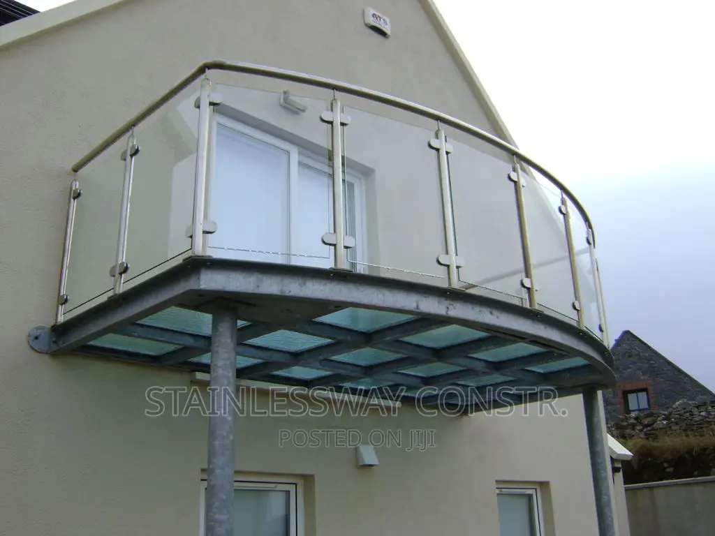 Glass Balcony Railing 