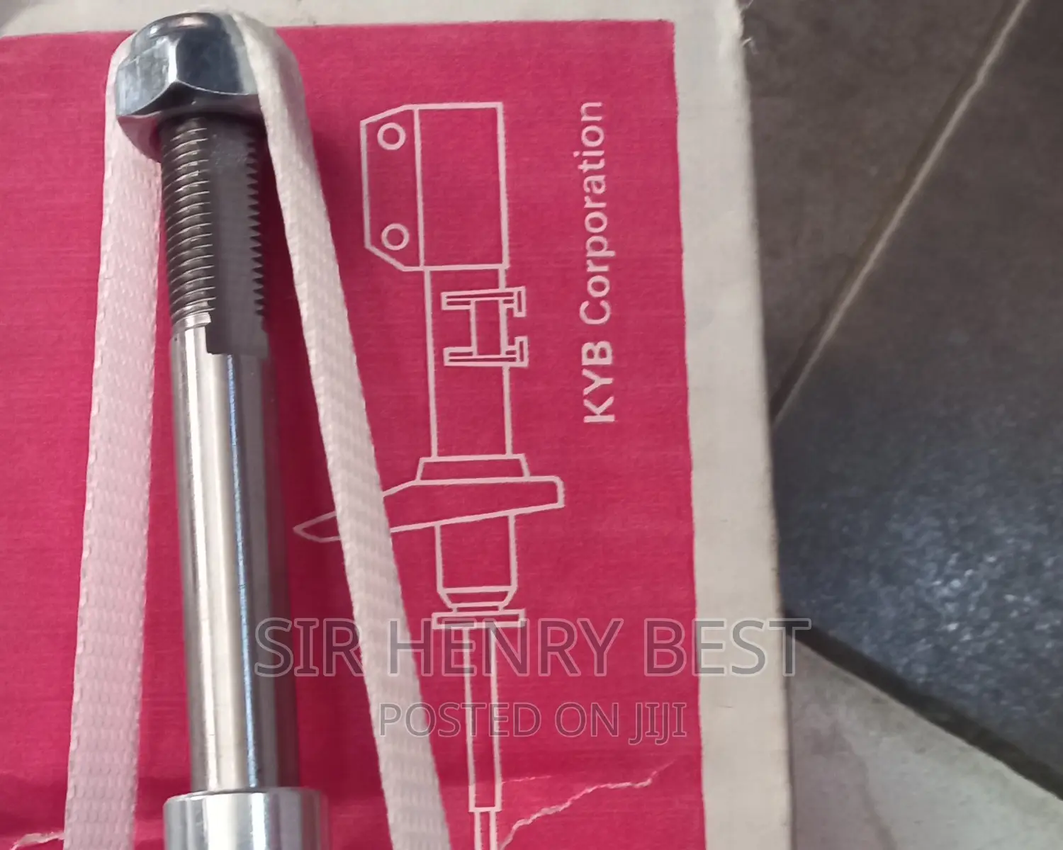 Rear  Kyb Shocks Absorbers With Sensor Lexus Is 250 .2006/2013