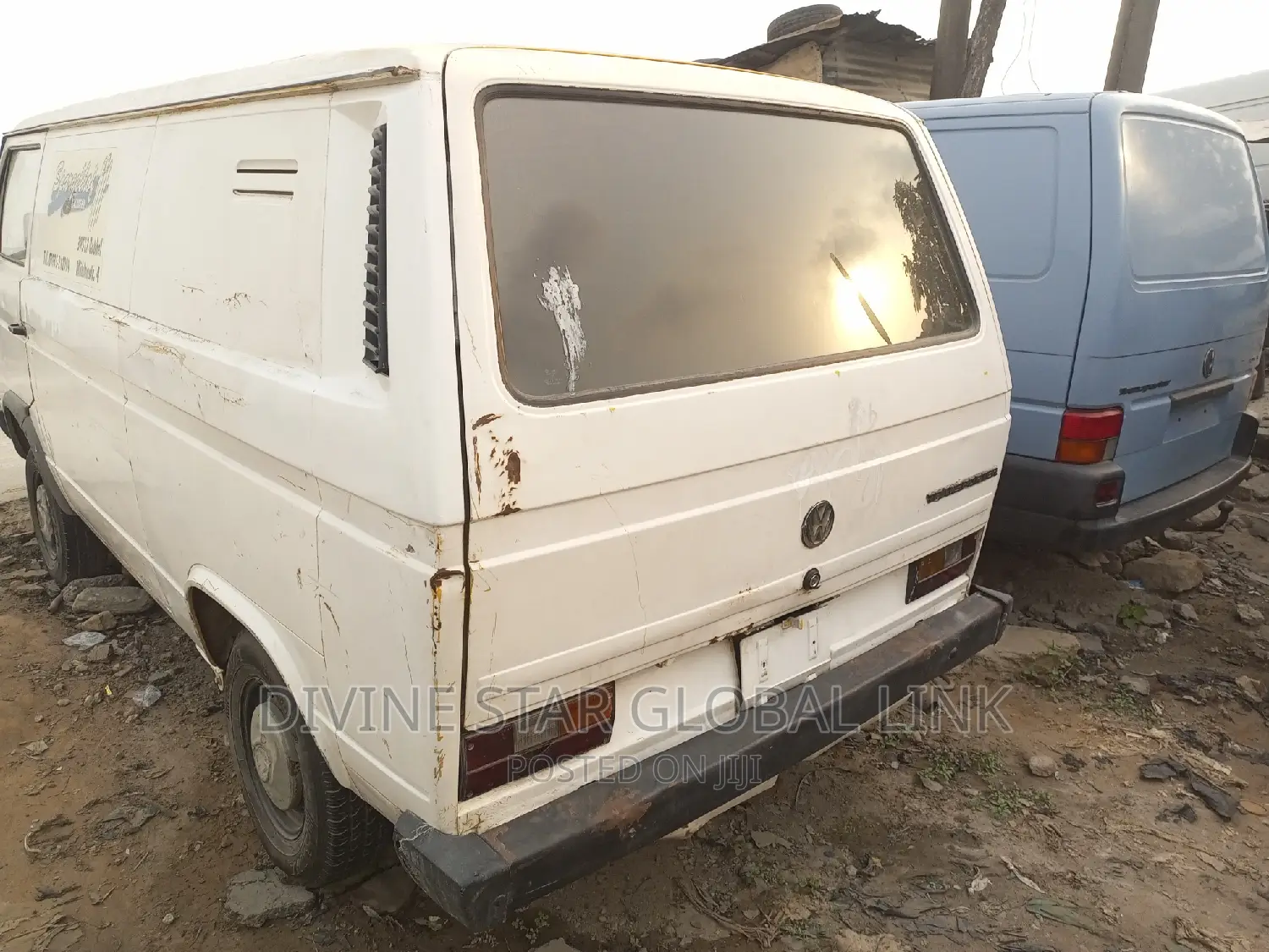Volkswagen Transporter 2000 Yellow