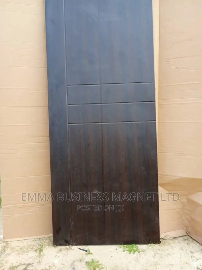 High-Quality HDF Wooden Door