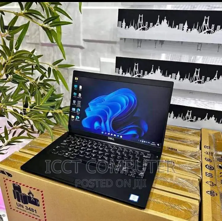 New Laptop Dell 12GB Intel Core I5 SSD 256GB