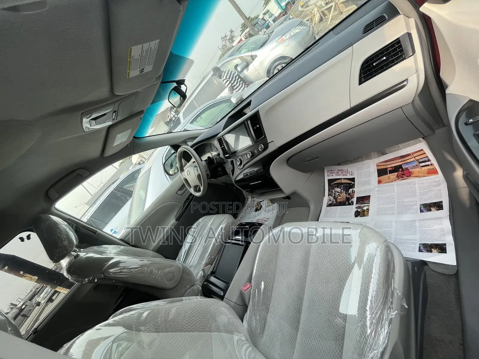 Toyota Sienna LE 8 Passenger 2011 Red