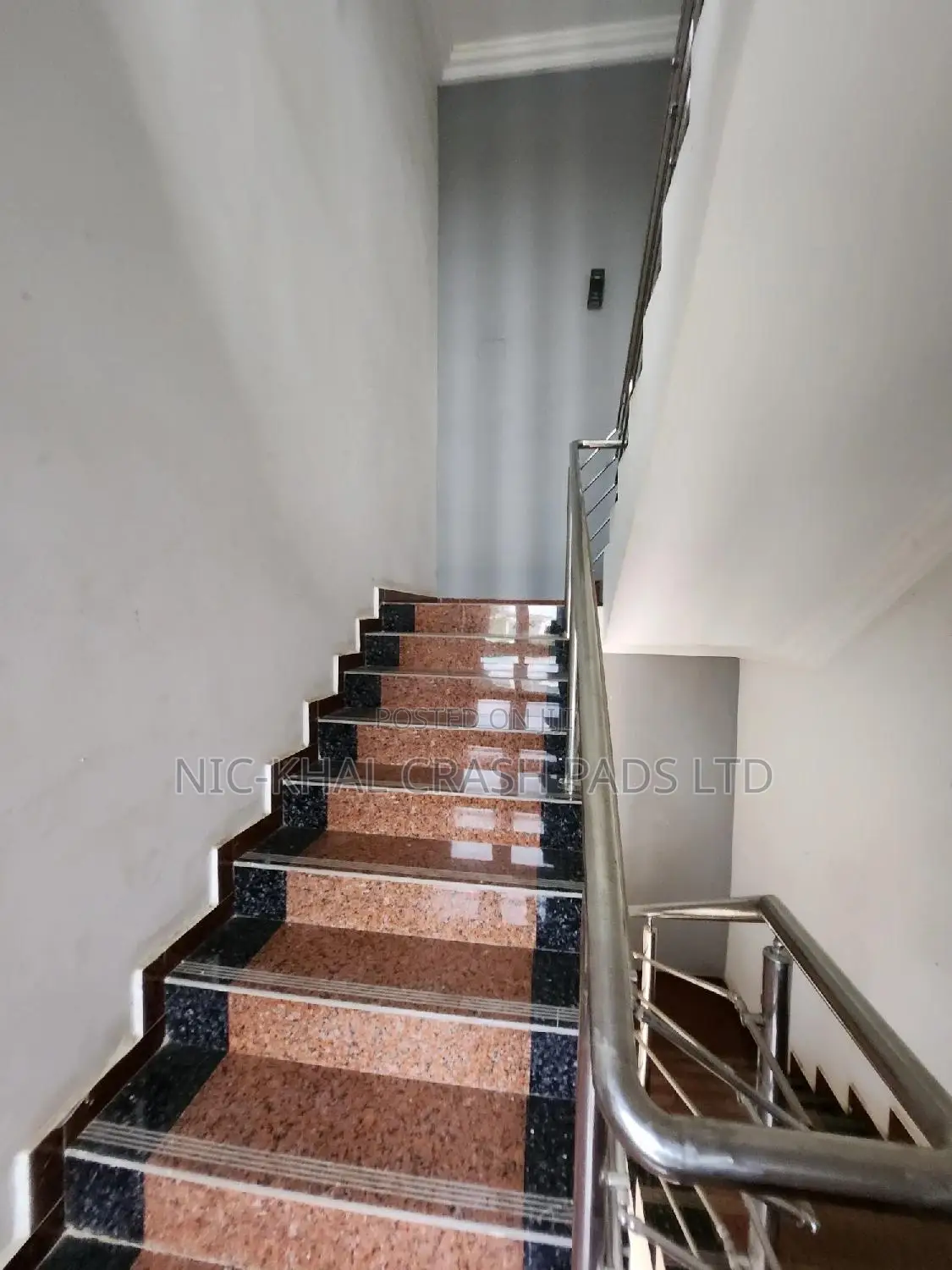 3bdrm Apartment in Jahi Gilmor for sale