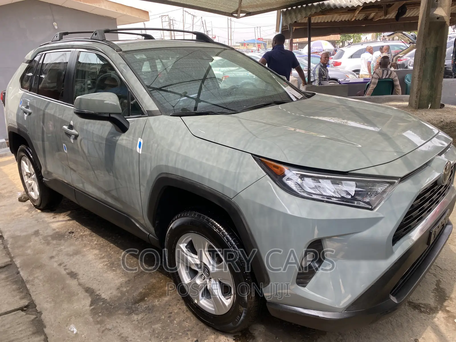 Toyota RAV4 XLE Premium 2021 Teal