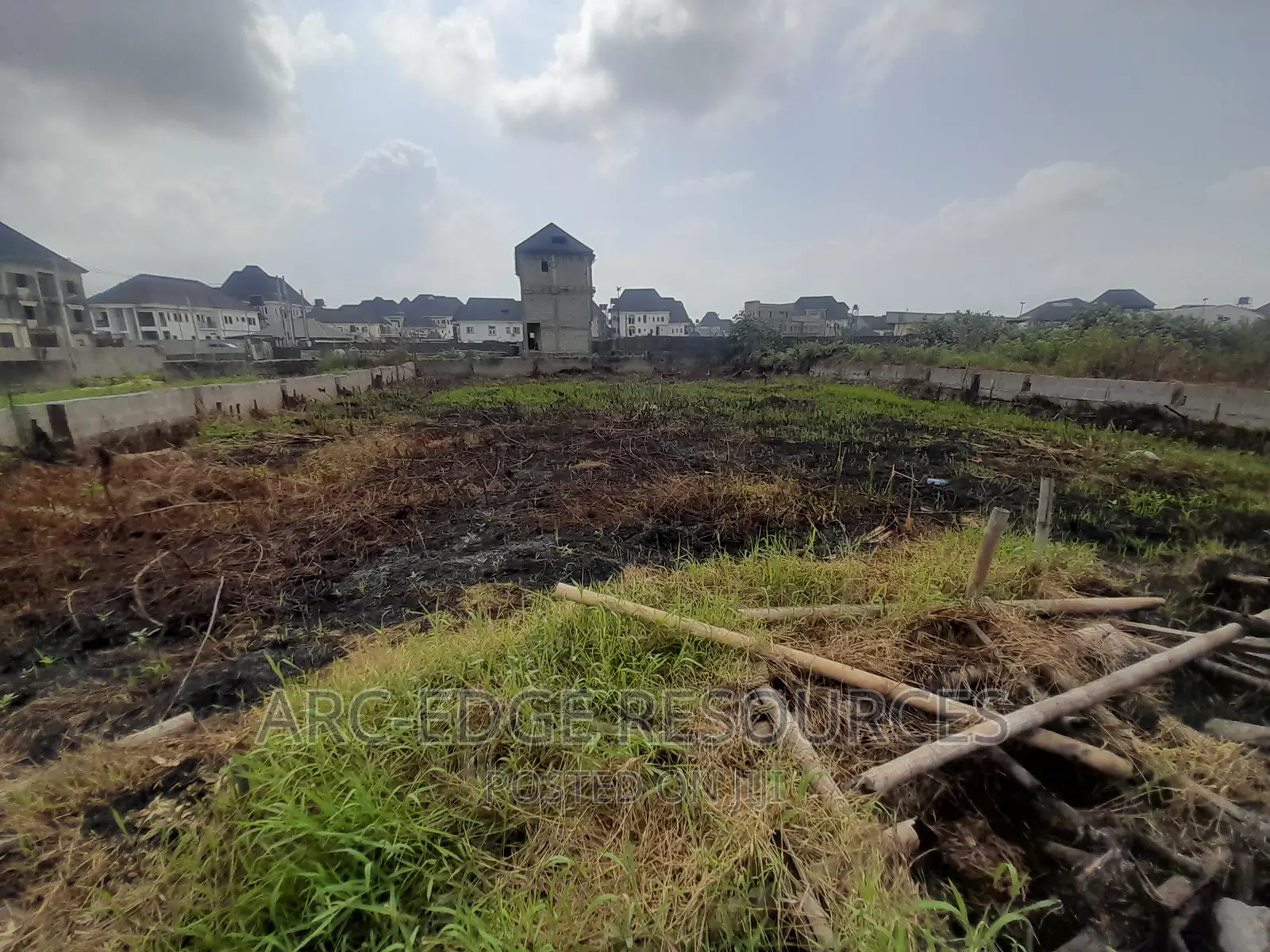Dry Full Plot in Liberty Estate