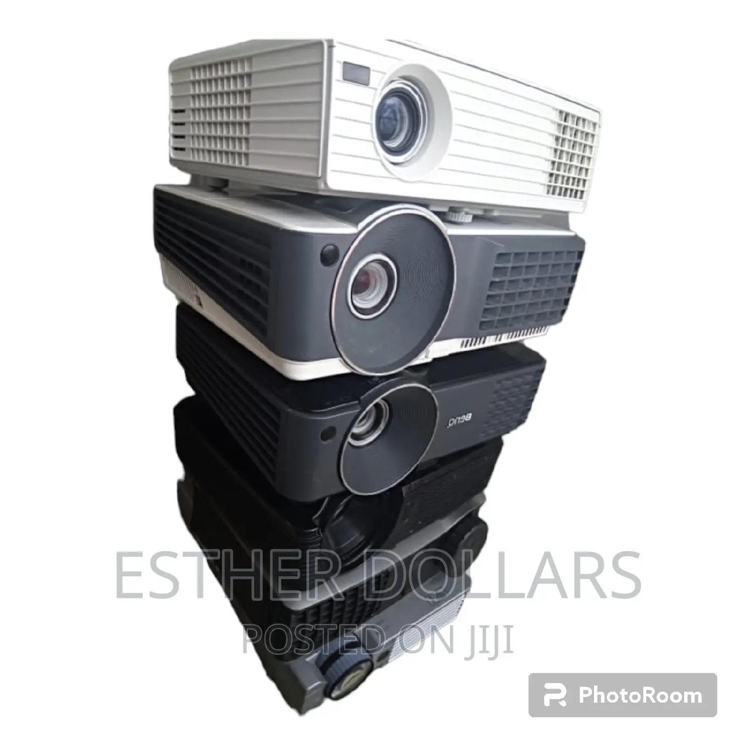 Quality Hitachi Projector for All Events/Church Programs