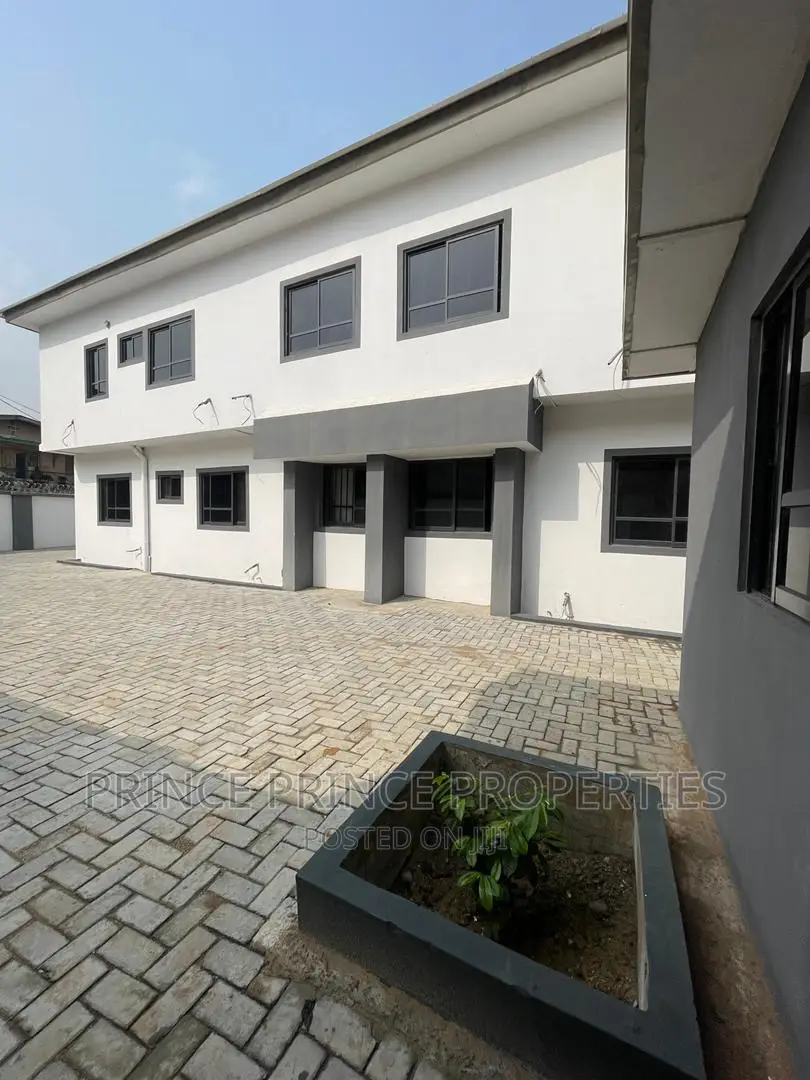 Furnished 3bdrm Block of Flats in Surulere for rent