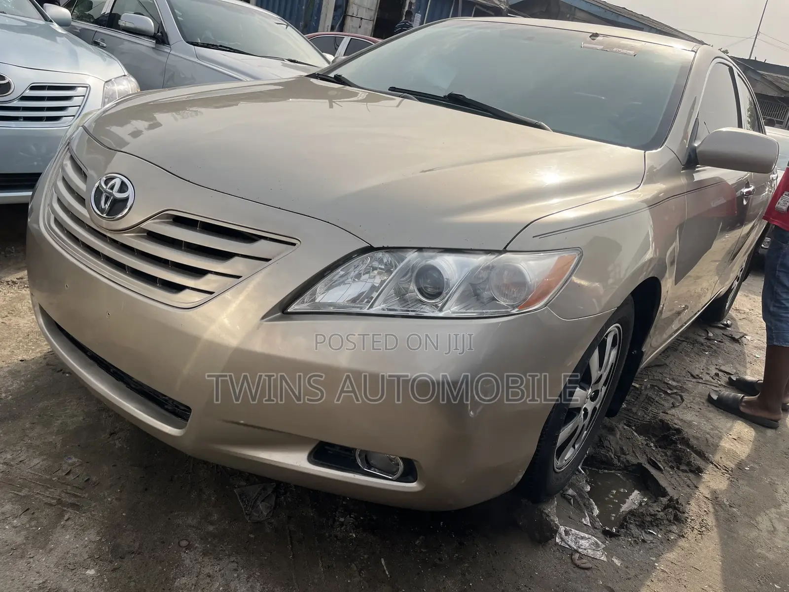 Toyota Camry 2009 Gold