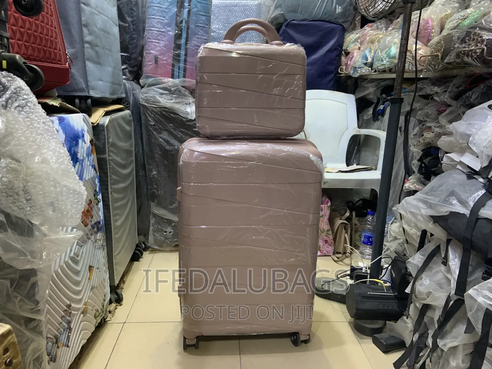 Medium Size Unbreakable Rubber Luggage With Carry on Kit