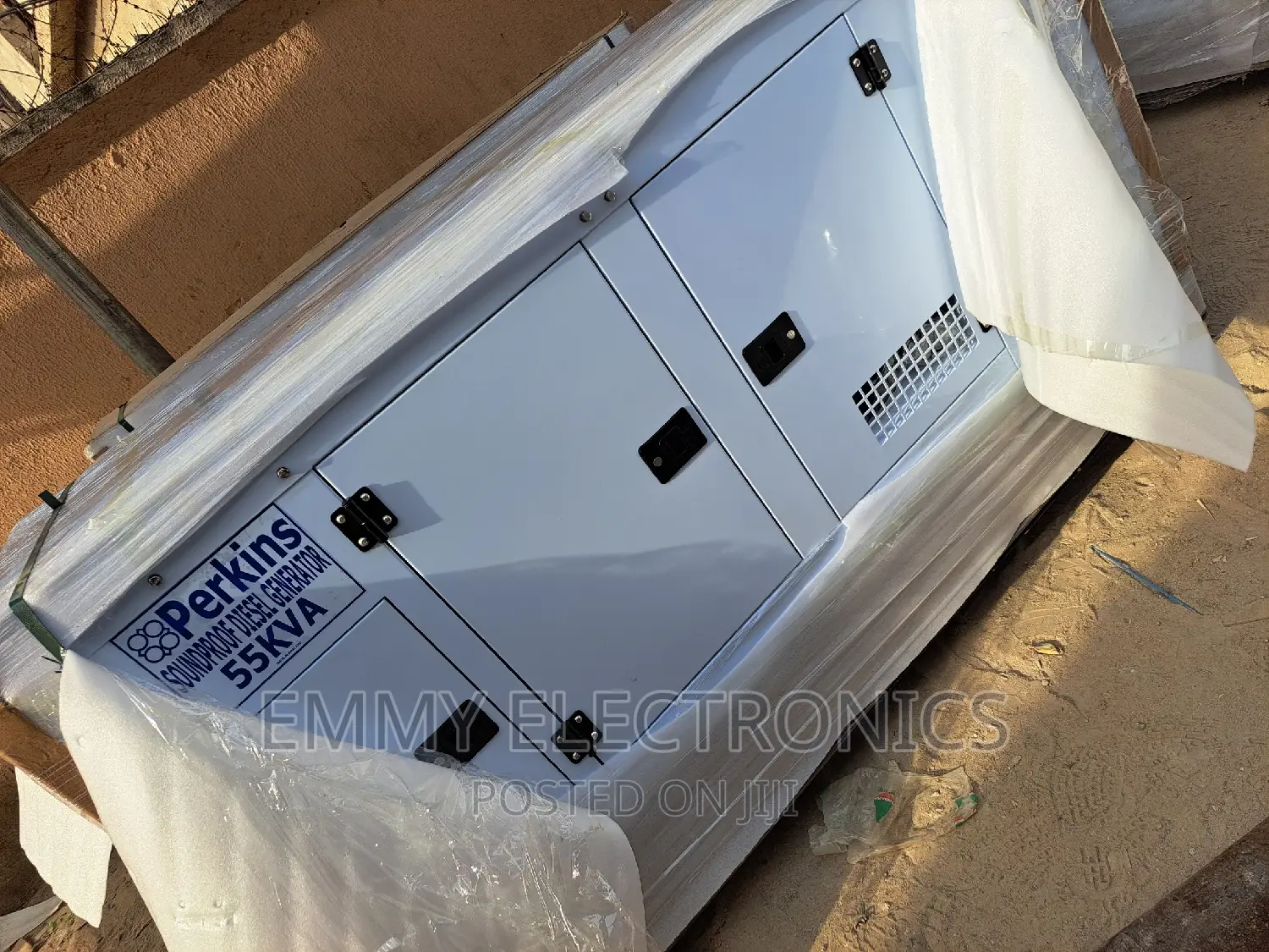 55kva Perkins Diesel Soundproof Generator