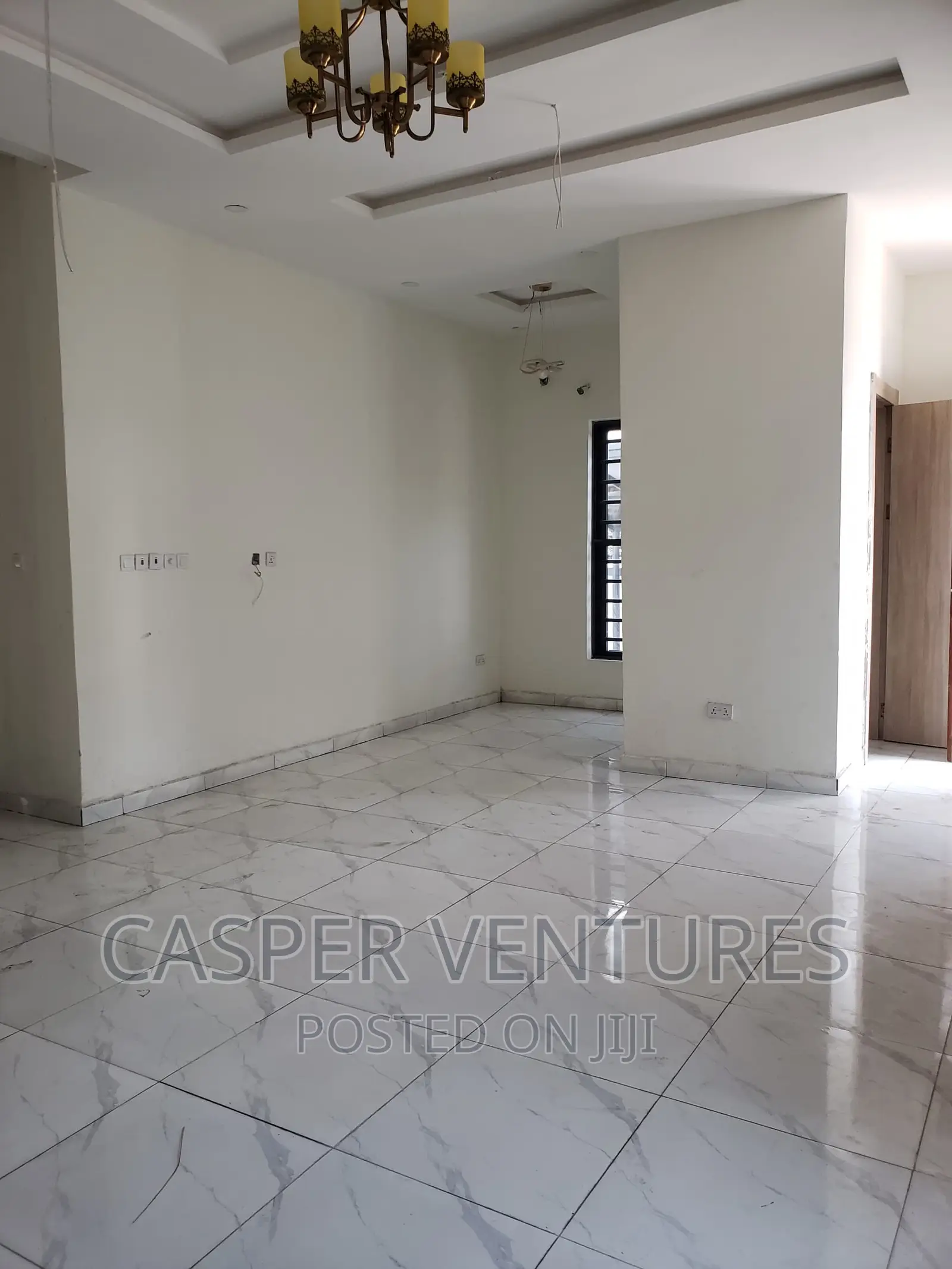 4bdrm Duplex in Chevron for rent