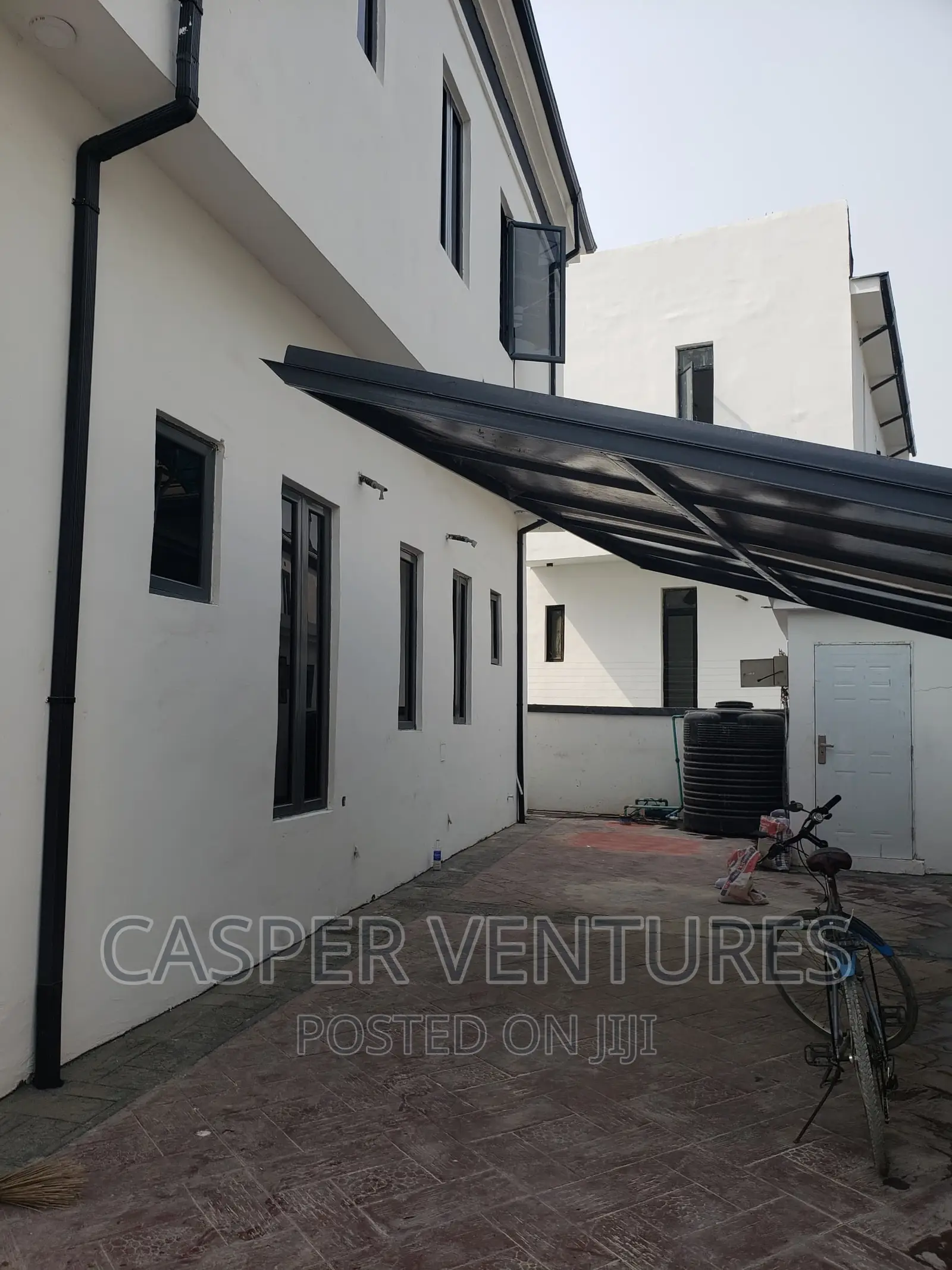 4bdrm Duplex in Chevron for rent
