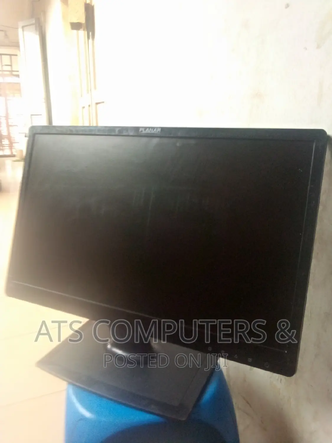 High Resolution 24 Inches Monitor