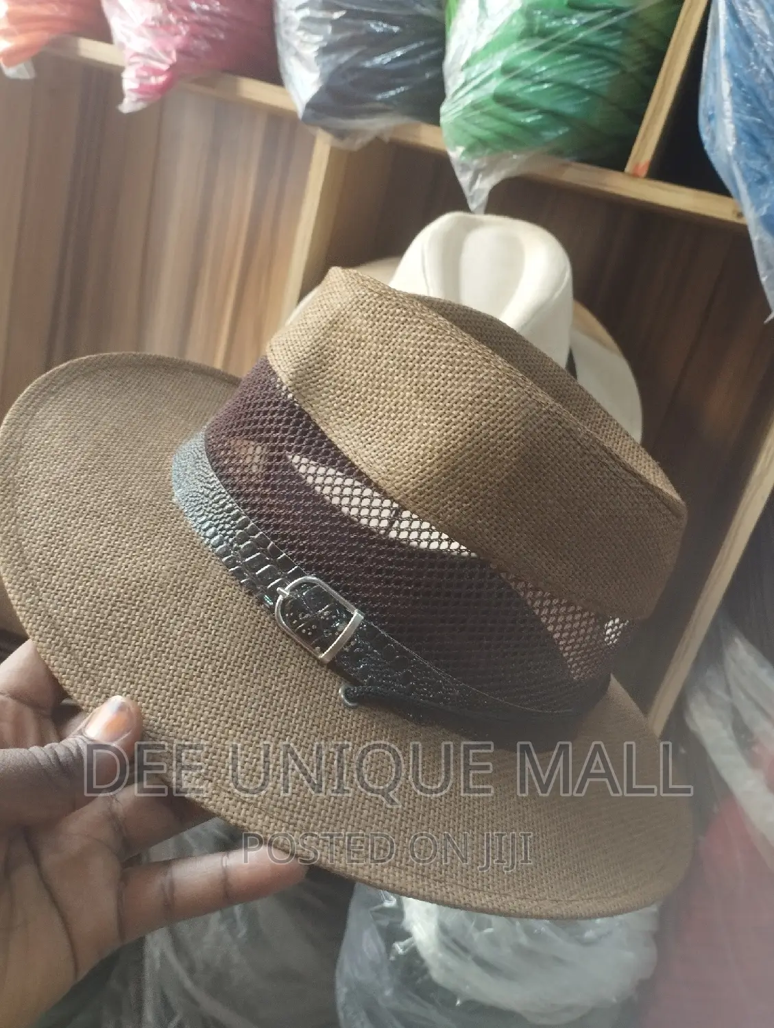 Unisex Straw Hat Sunprotection Cowboy Hat Wit Windproof Rope
