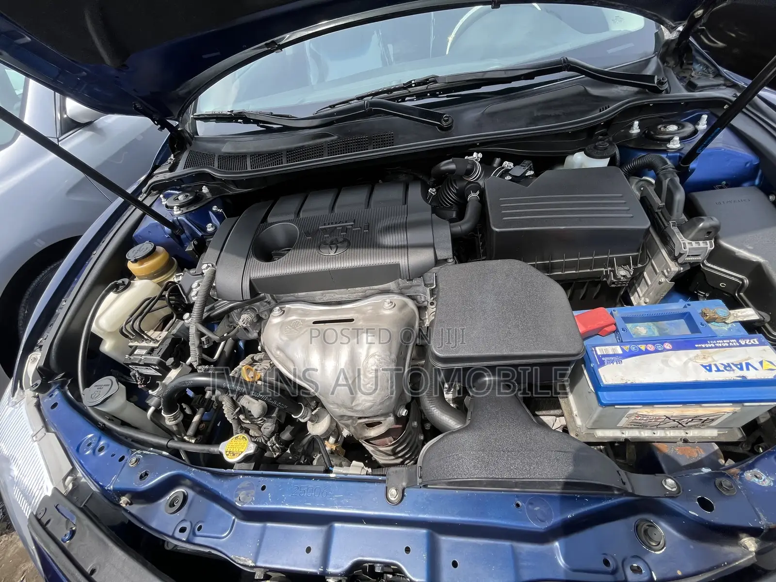 Toyota Camry 2011 Blue