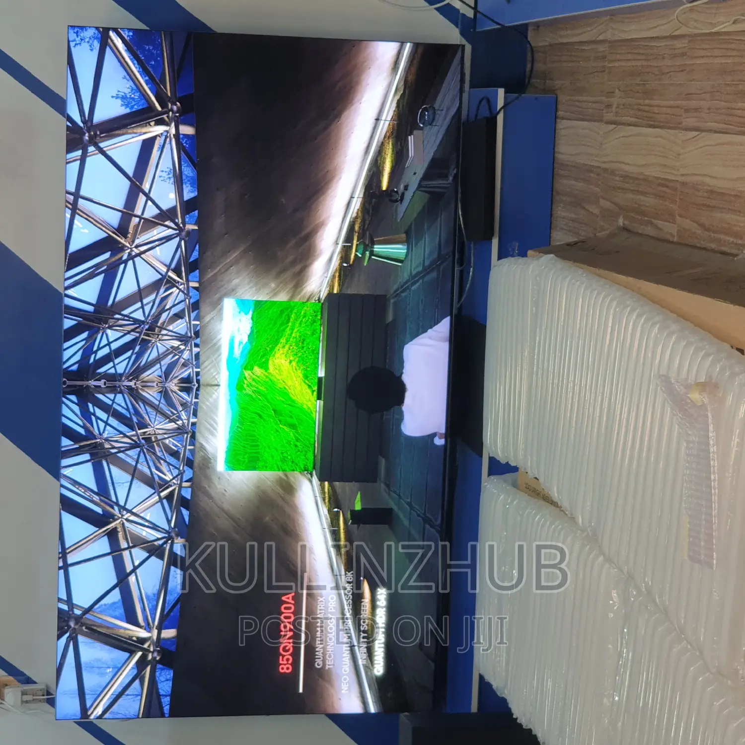Open-Box Samsung 85” QN900 Neo QLED Smart TV 2023