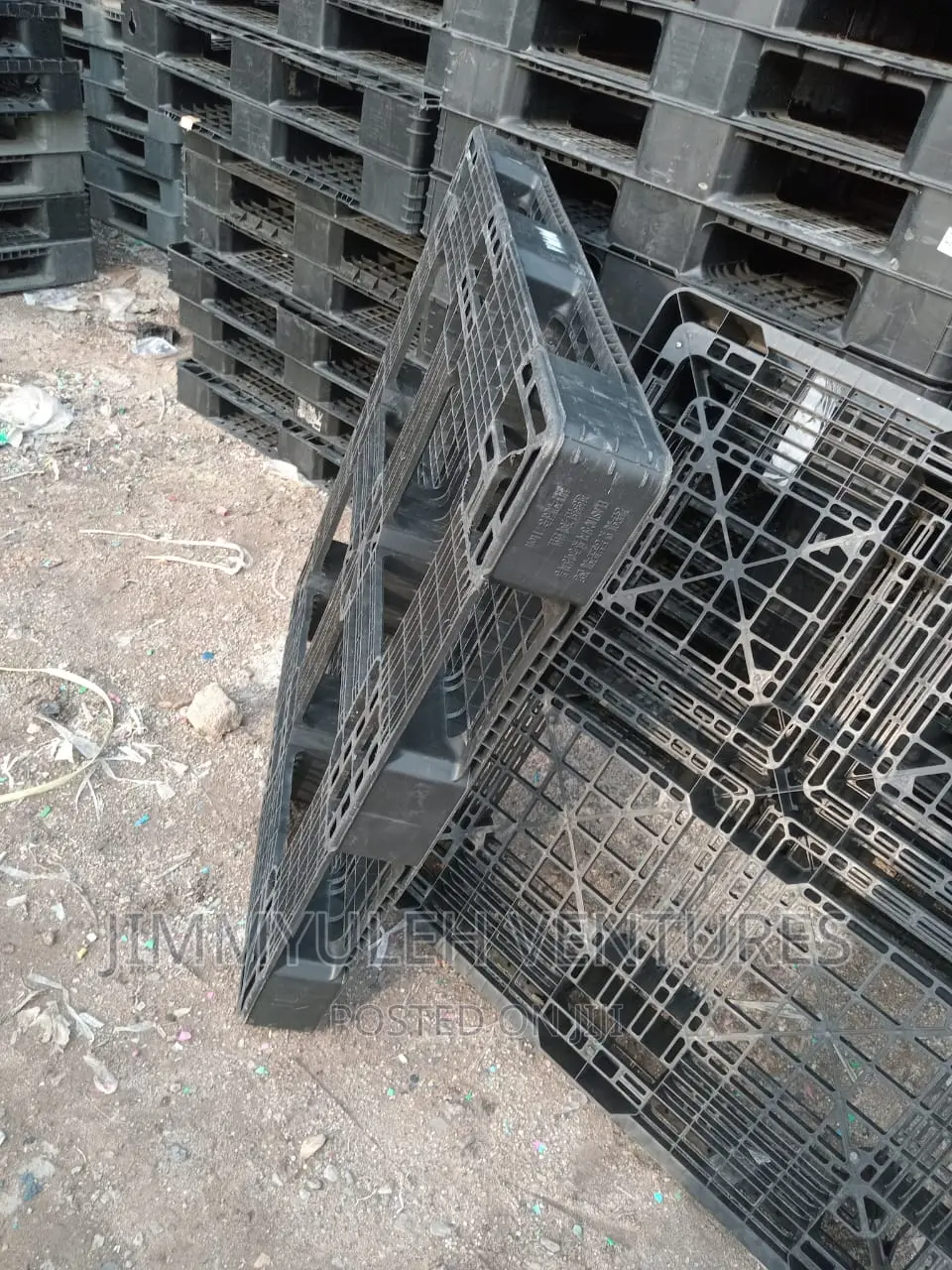 Neatly Imported Rubber Pallets