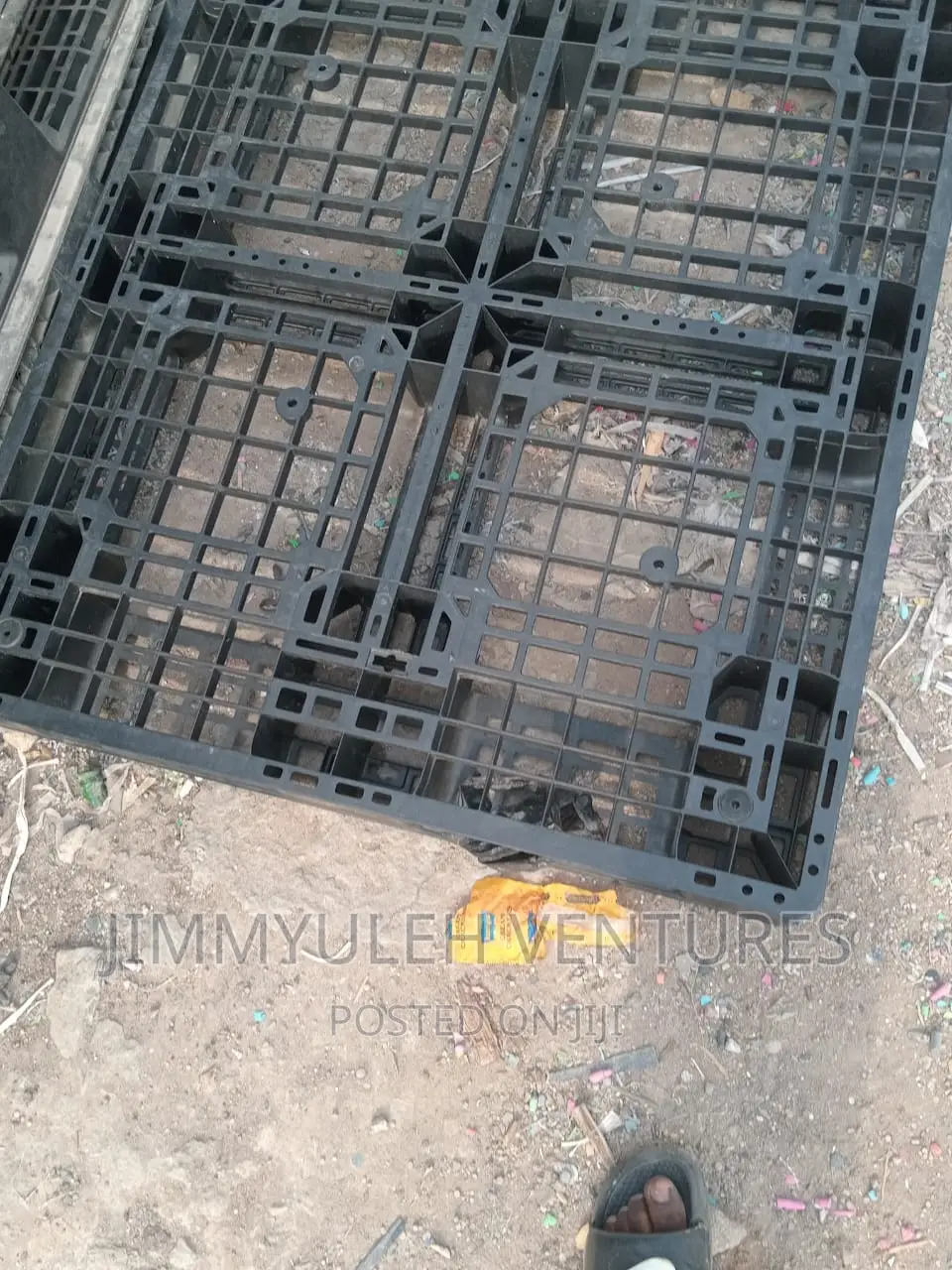 Forklift/Pallets Truck Accessible