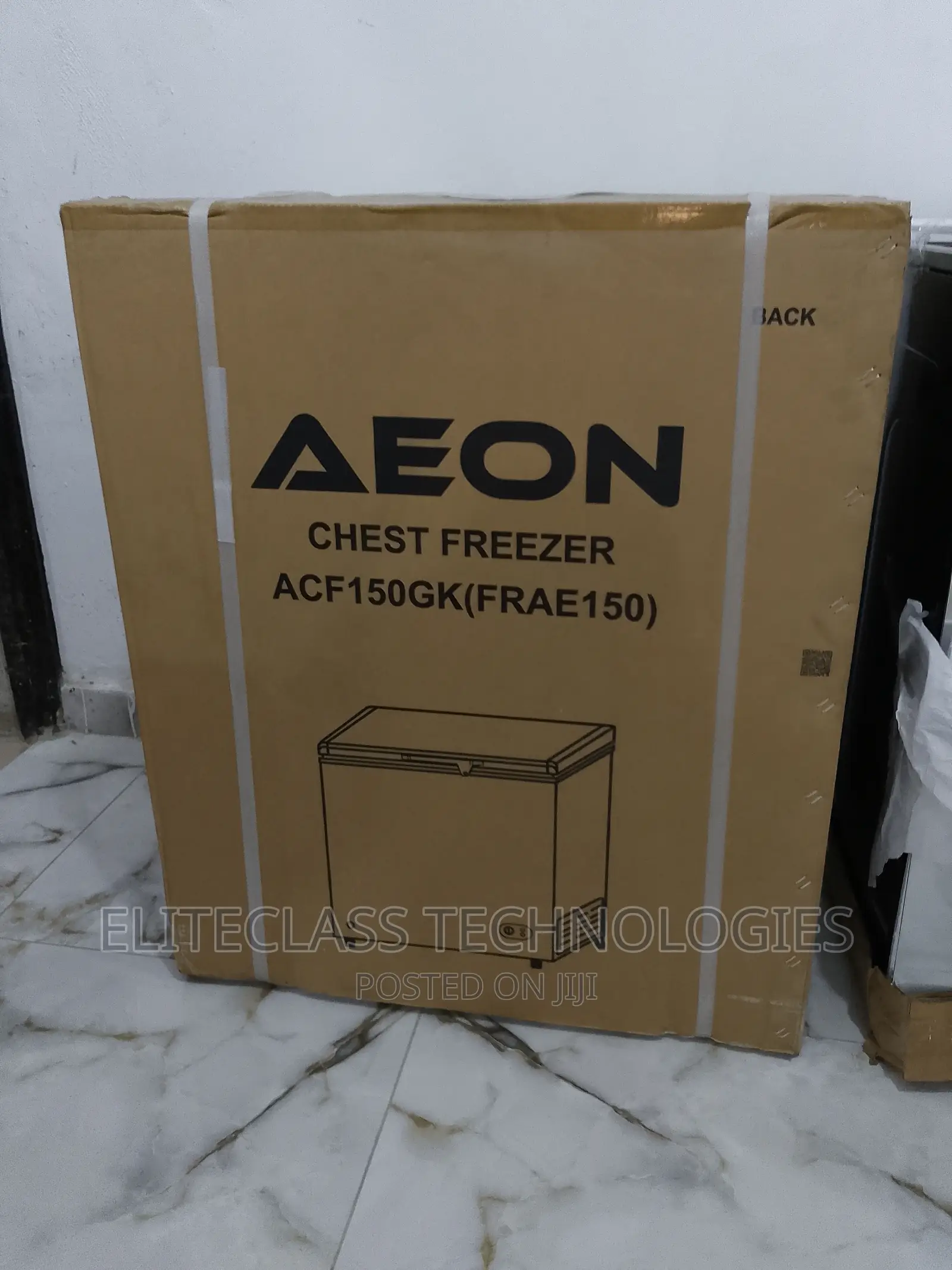 Aeon 147L Chest Freezer With Stylish Interior Acf150gk