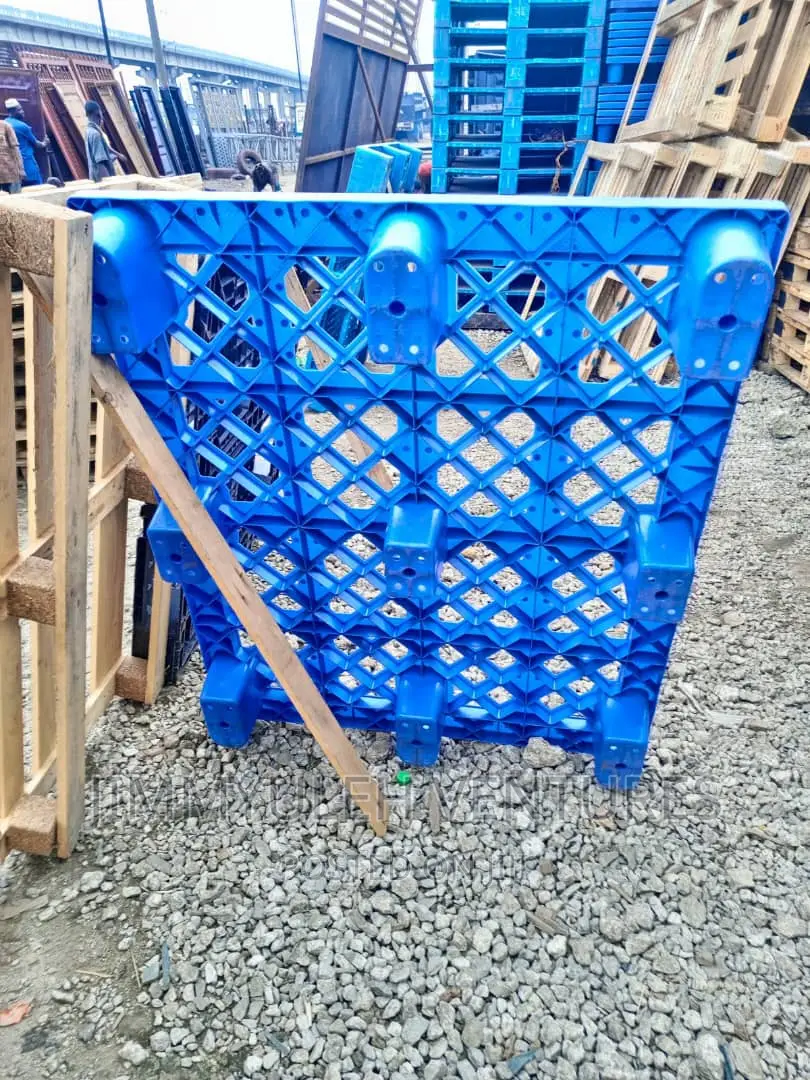 Medium Blue Rubber Pallets