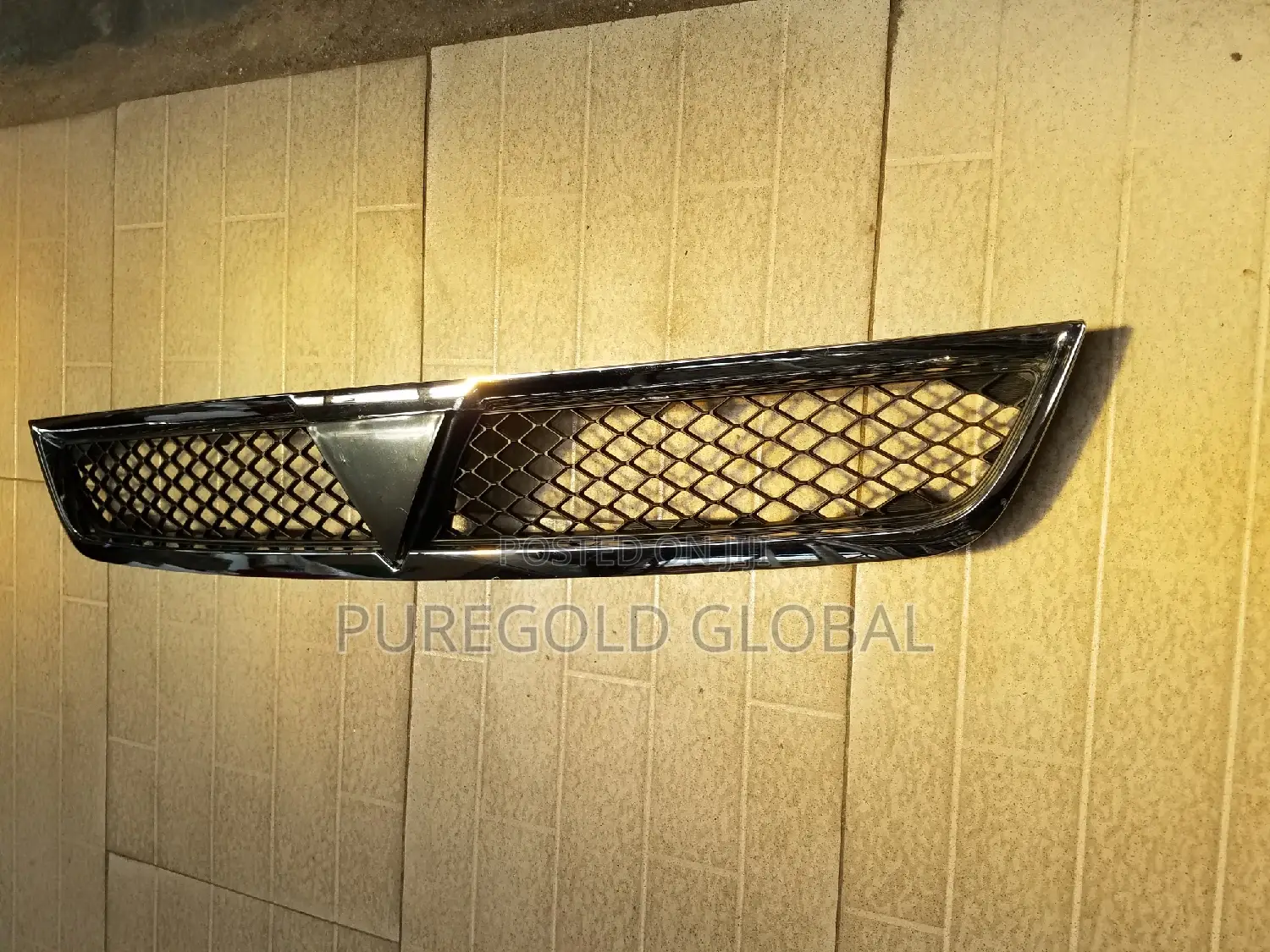 Mitsubishi Lancer Front Grille