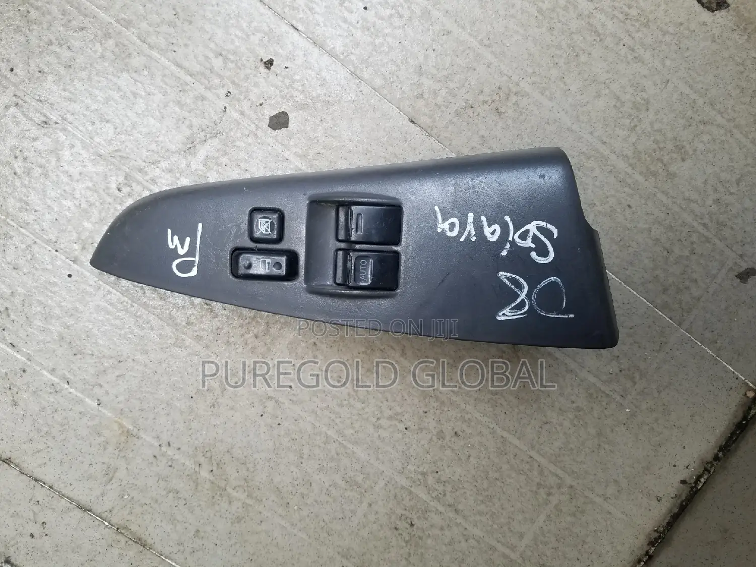 Solara Glass Control Button