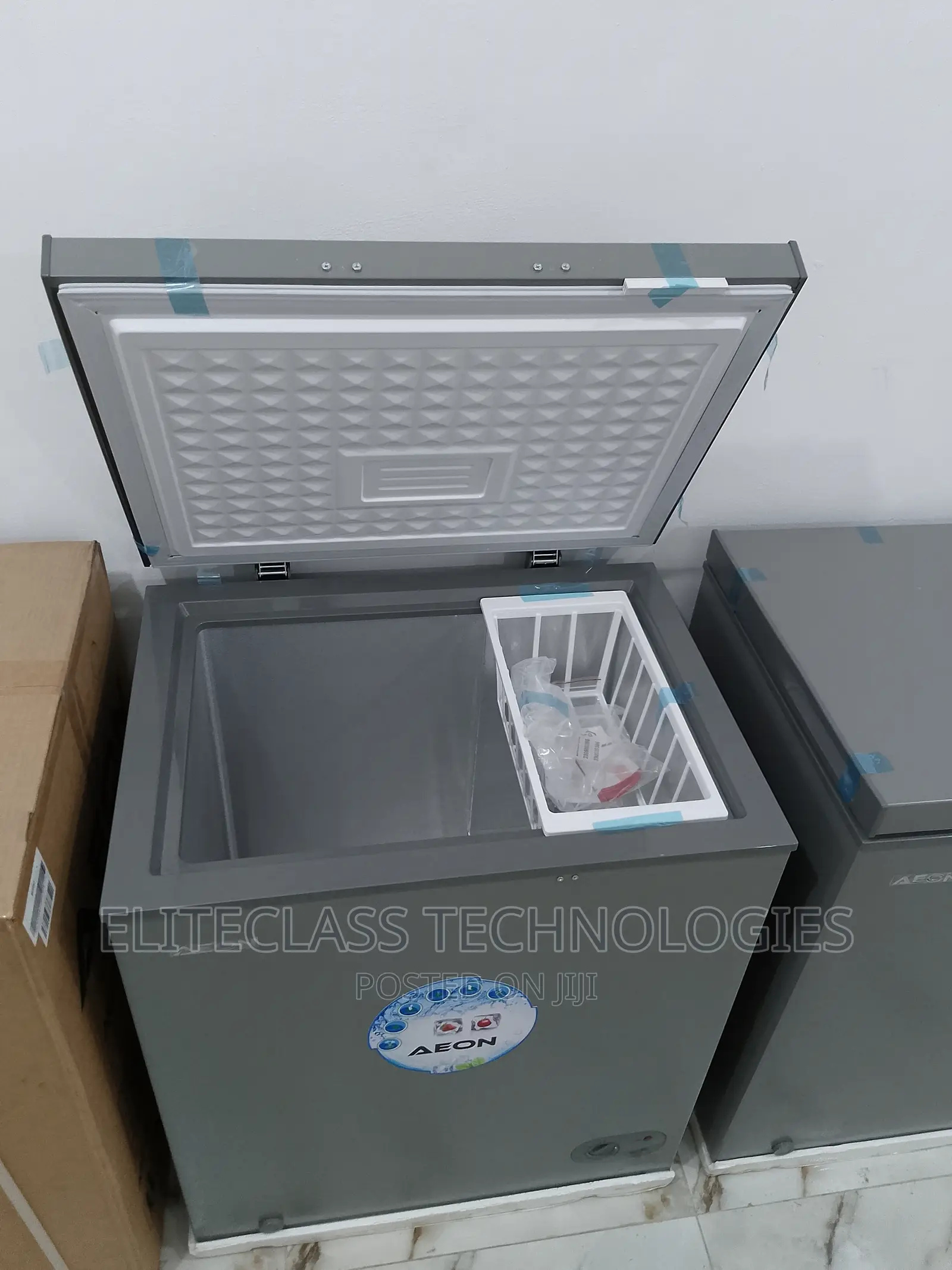 Aeon 147L Defrost Chest Freezer Acf150gk