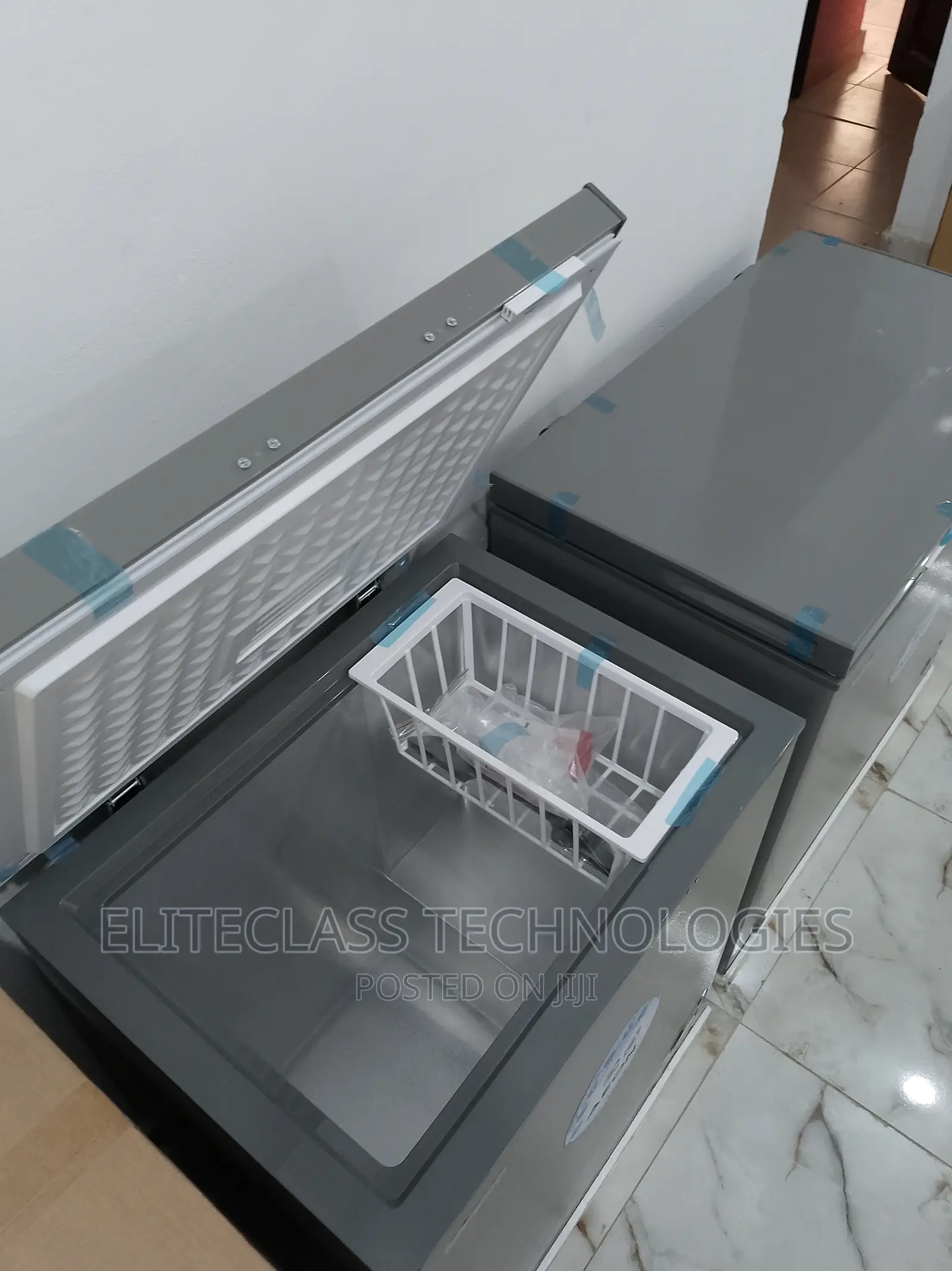 Best Selling Aeon 147L Chest Freezer Acf150gk