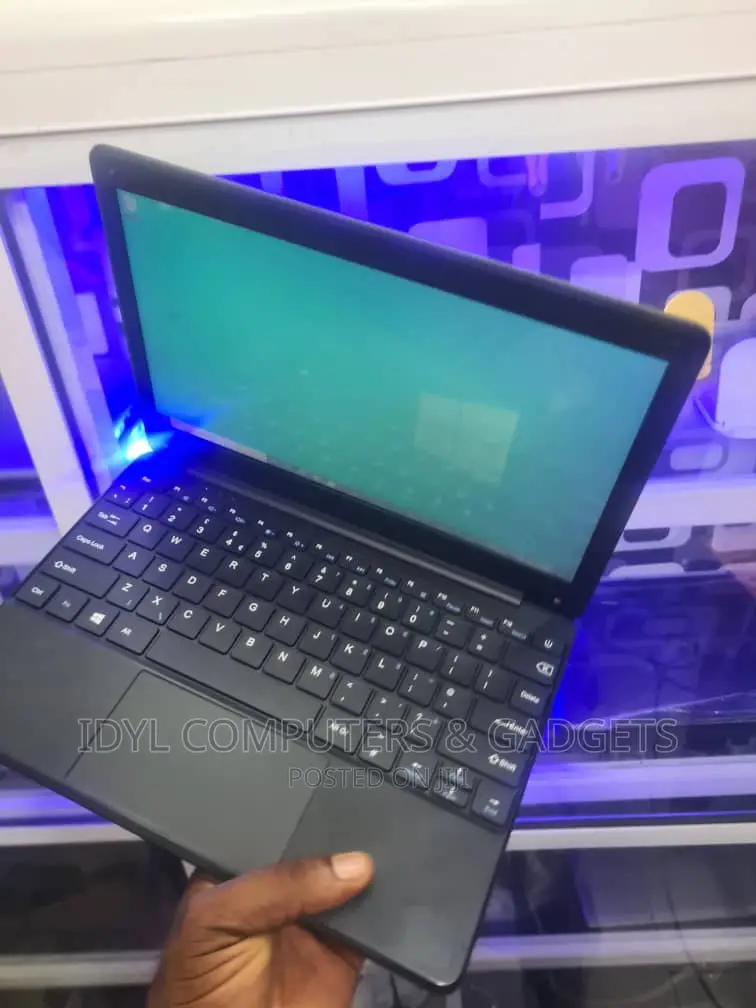 Laptop Geo Geobook 1E 4GB Intel Celeron SSD 60GB