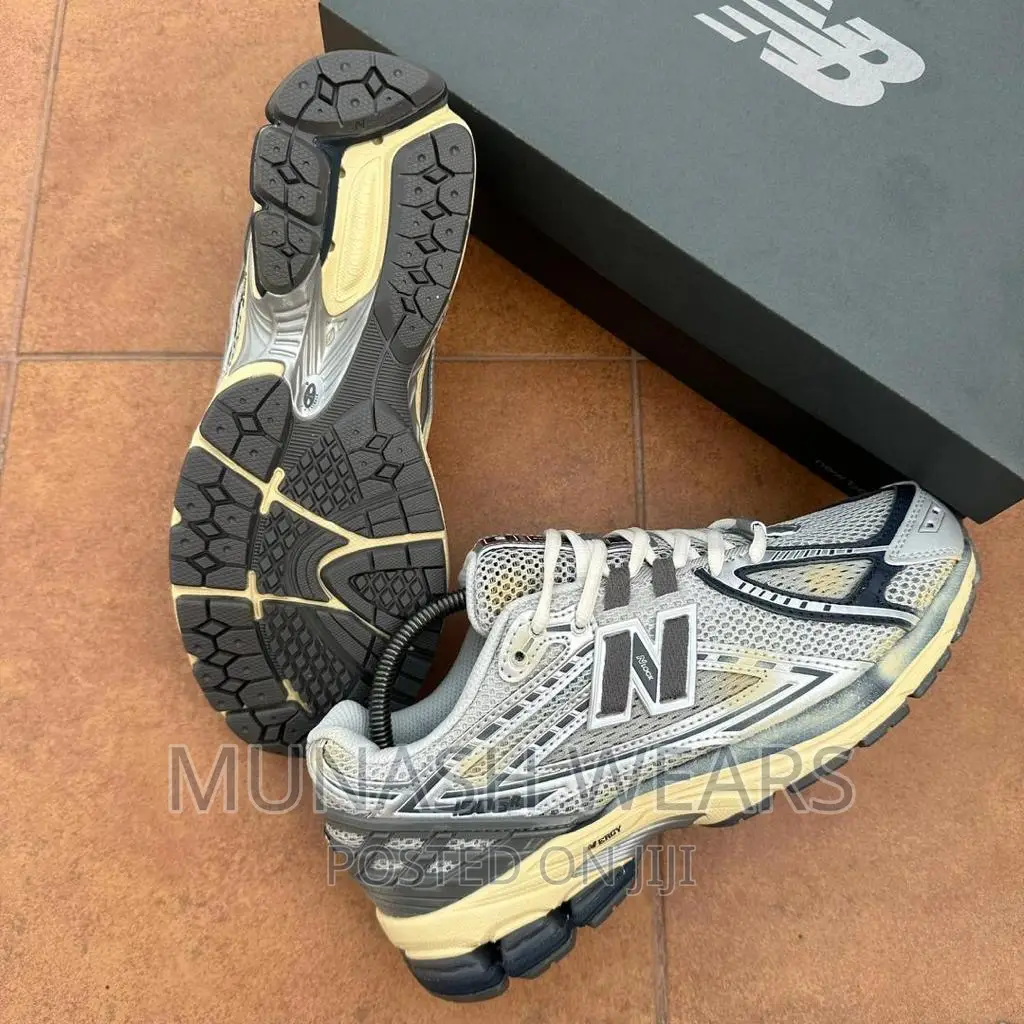 New Balance Original Sneakers