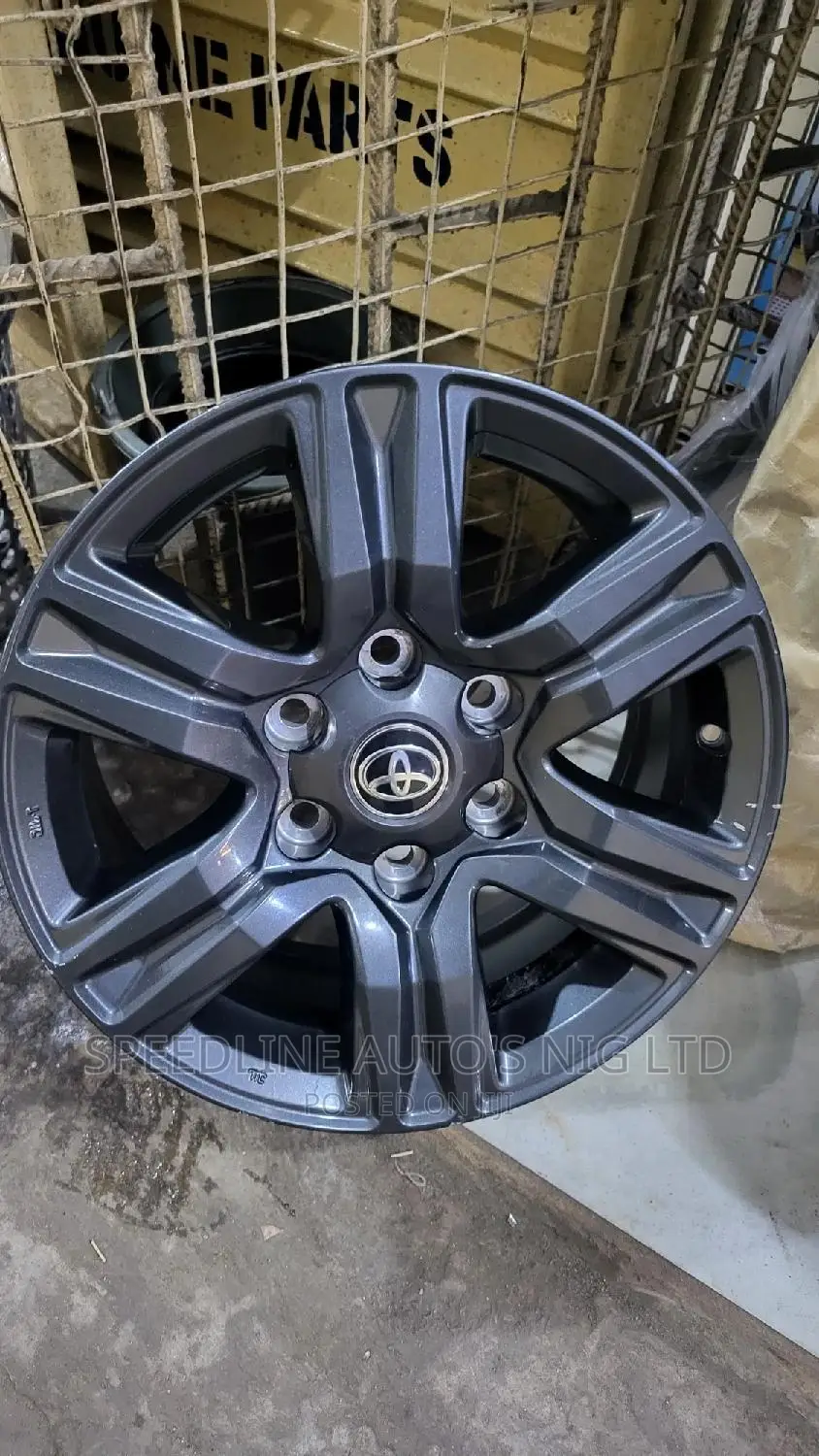 Complete Set of Rims Toyota Hilux 2021/2023 Model Original