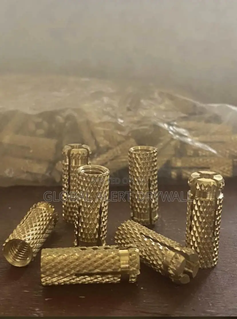 Golden Fisher Peg