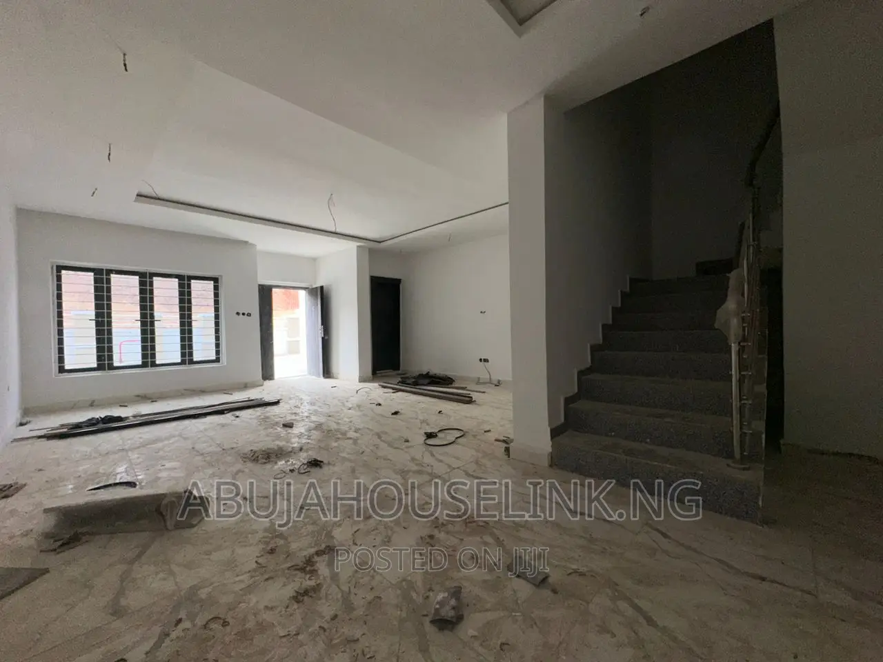 4bdrm Duplex in Guzape Main Abuja for sale
